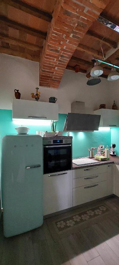 Claudia'S Home Pescia Exterior photo