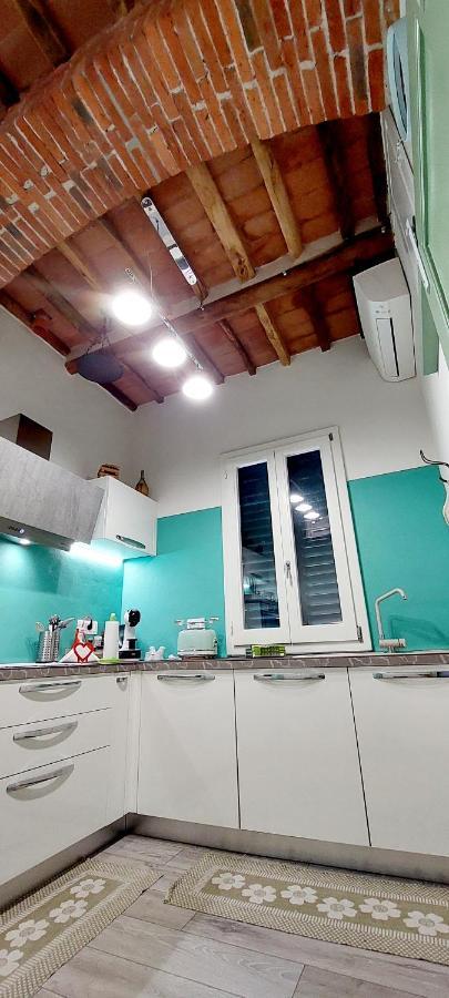 Claudia'S Home Pescia Exterior photo