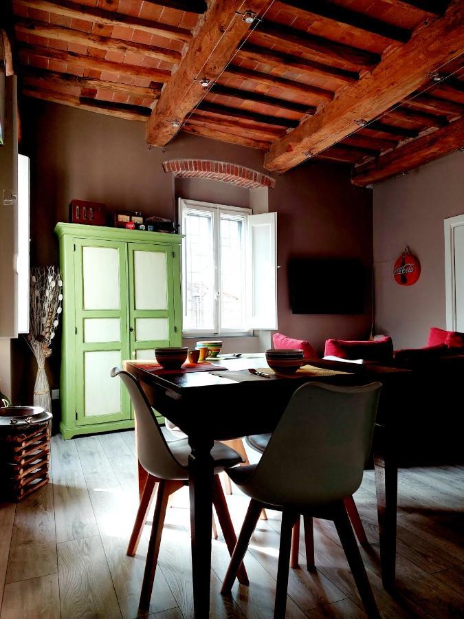 Claudia'S Home Pescia Exterior photo