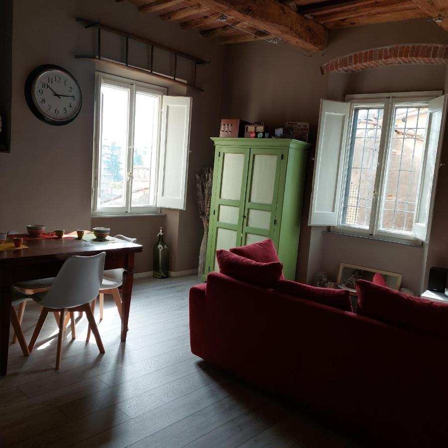 Claudia'S Home Pescia Exterior photo